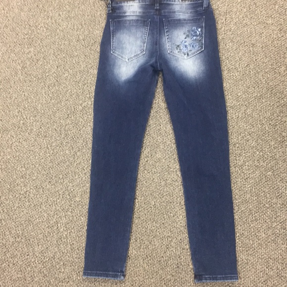 Jeans - Picture 2 of 8